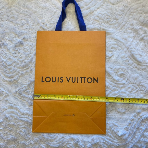 Louis Vuitton Tall Paper Gift Bag - Picture 3 of 5